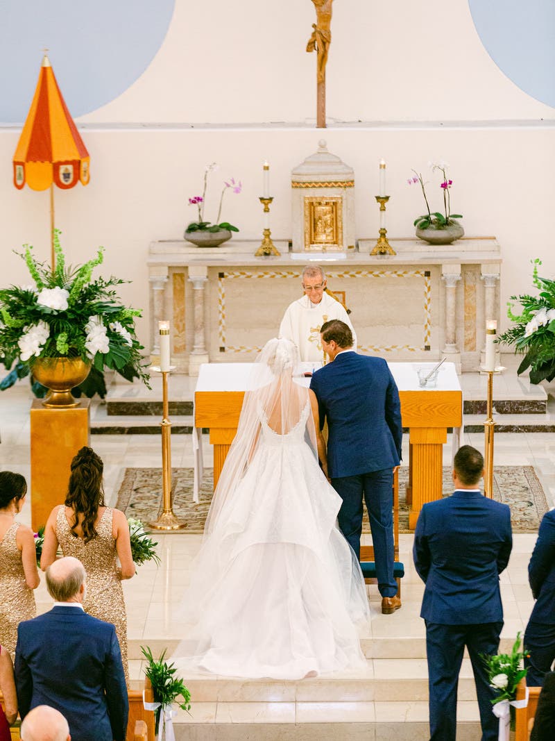 Light Ivory Raw Edge Veil by Ever by Happily Ever Borrowed | Rent