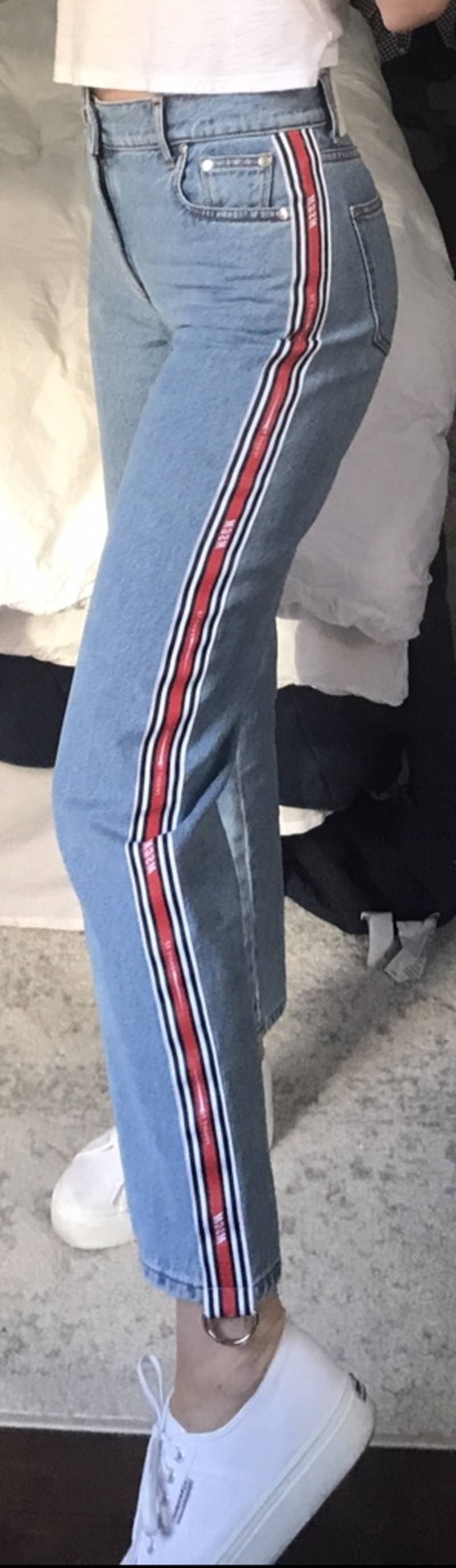 review thumbnail images 12