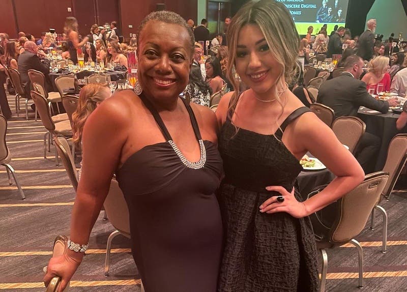 review thumbnail images 6