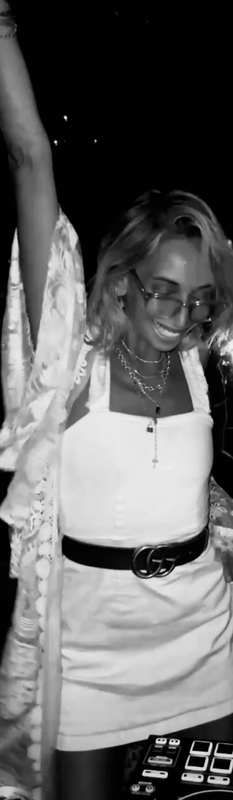 review thumbnail images 14