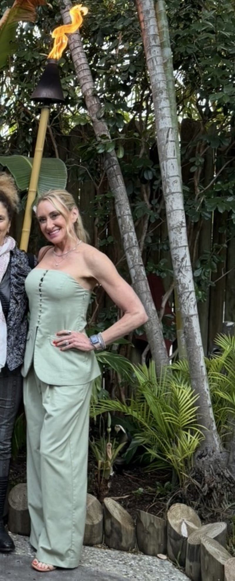 review thumbnail images 0