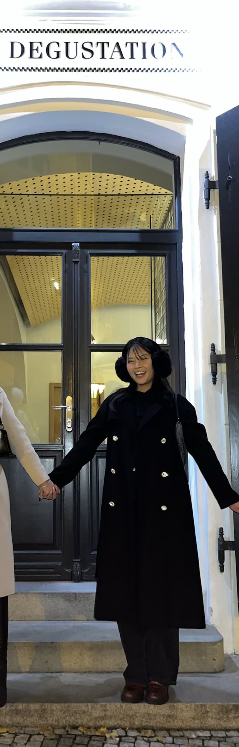 review thumbnail images 0