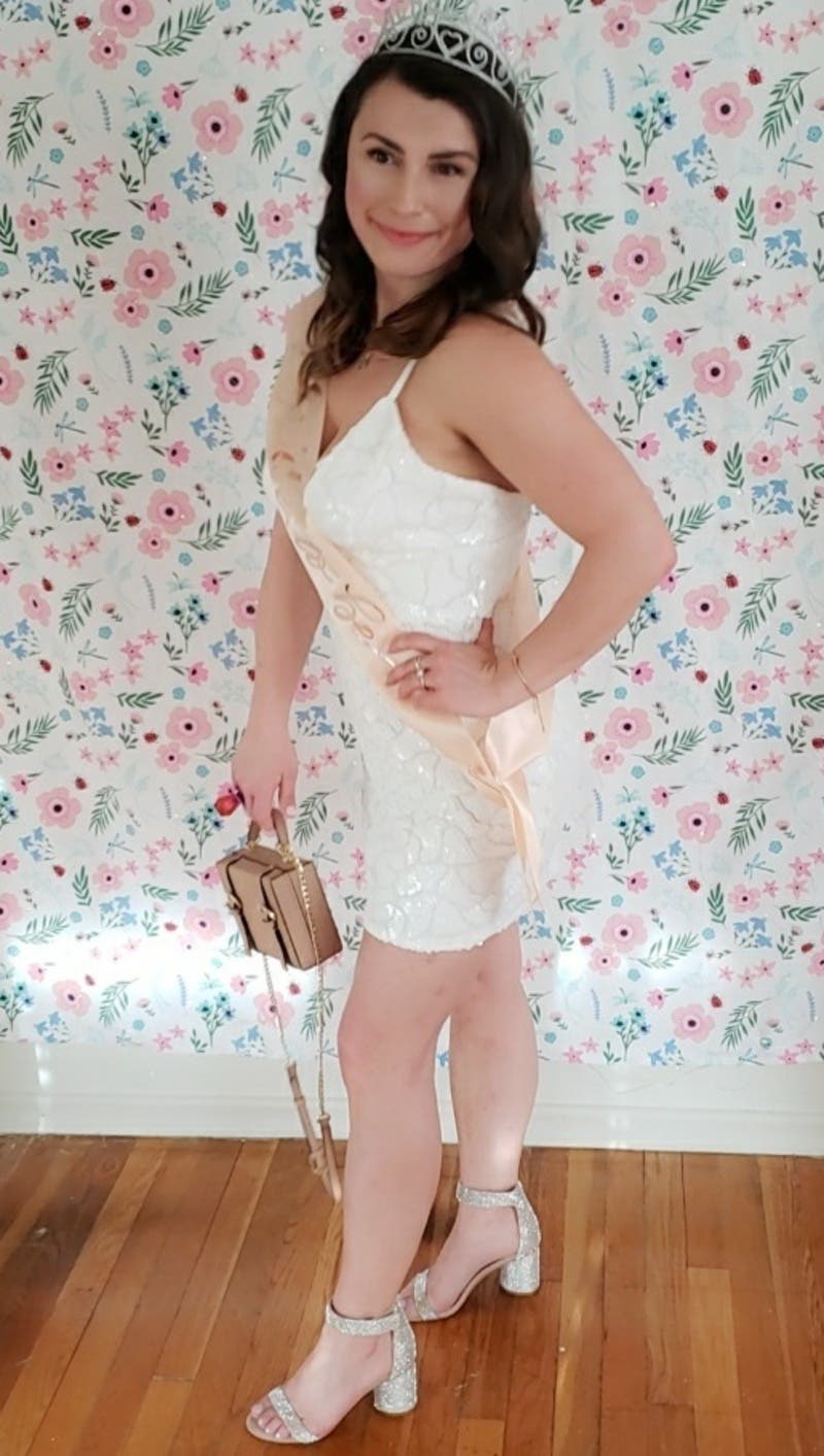 Chloe 