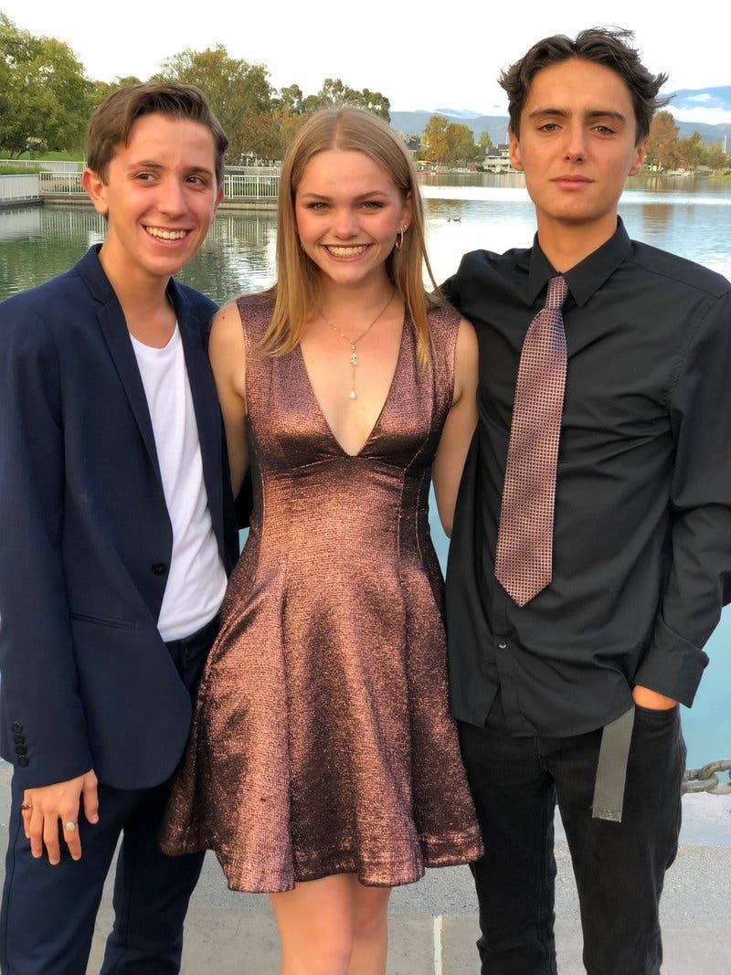 review thumbnail images 2