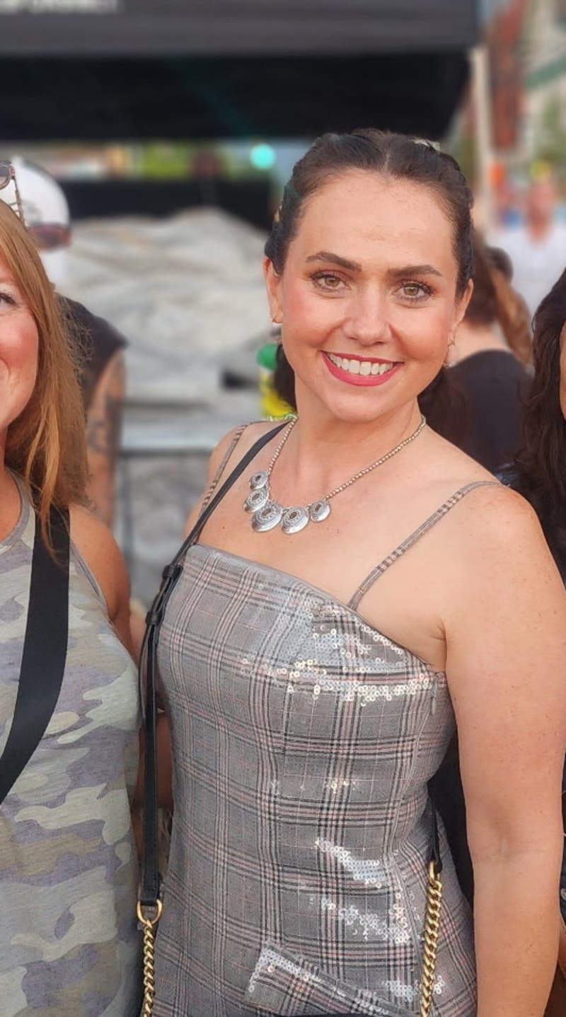 Nicole 