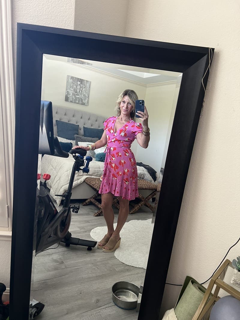 【完売必至】DIANE von FURSTENBERG Emiliaラップミニドレス Emilia Wrap Dress by Diane von Furstenberg | Rent the Runway