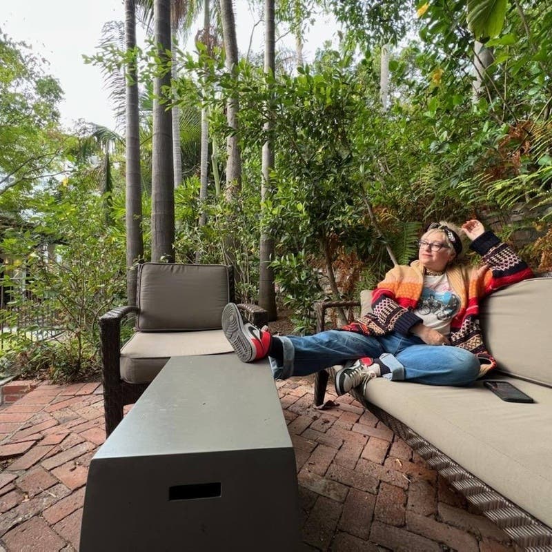 review thumbnail images 0