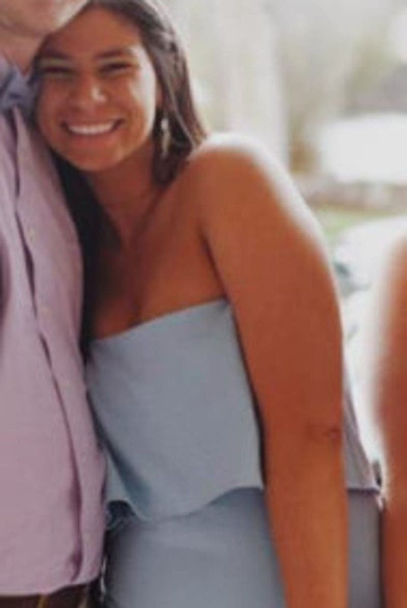 Chloe 
