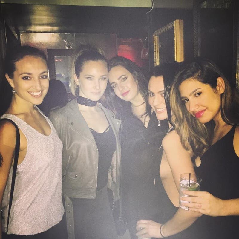 review thumbnail images 0