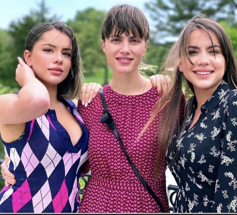 review thumbnail images 0