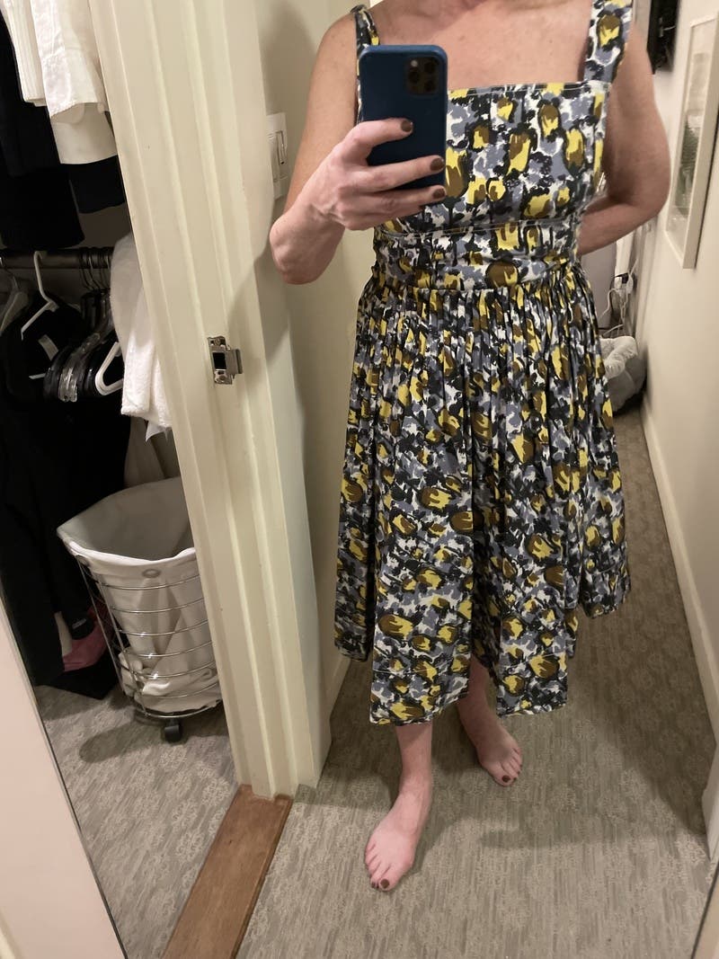 【関税&送料込】Marni Dress MARNI Pleated floral-print sateen midi dress | NET-A-PORTER