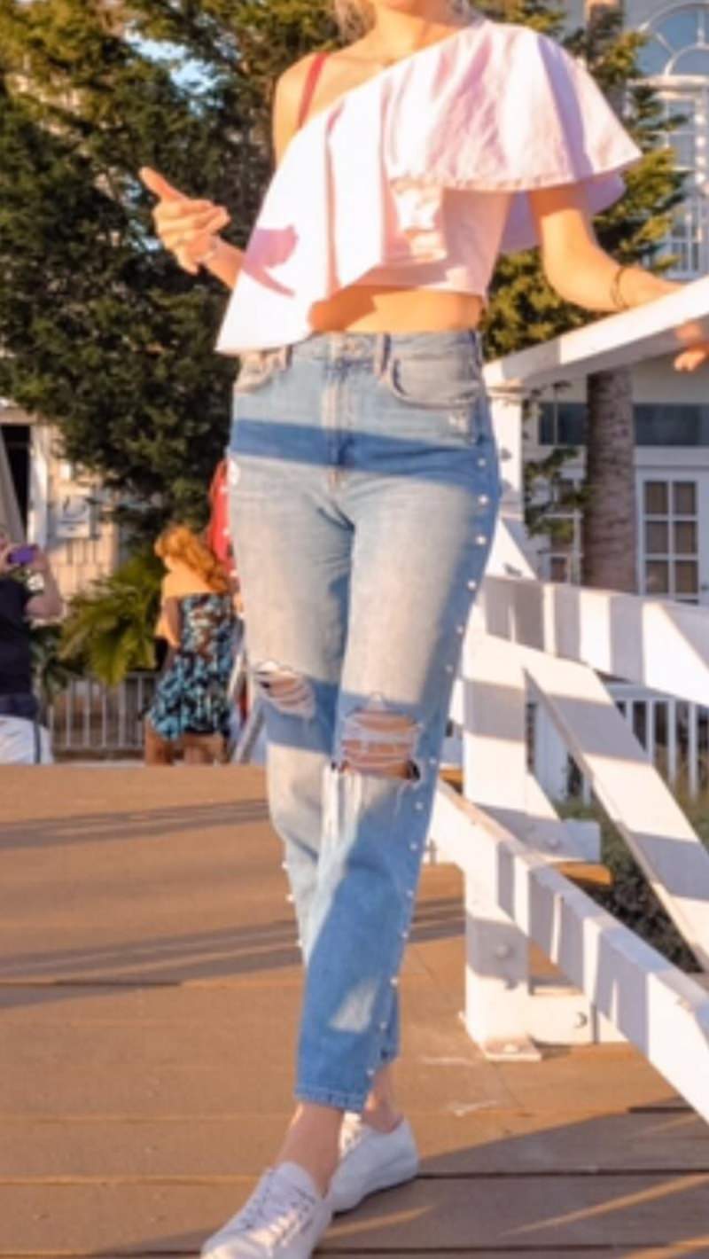 Alex