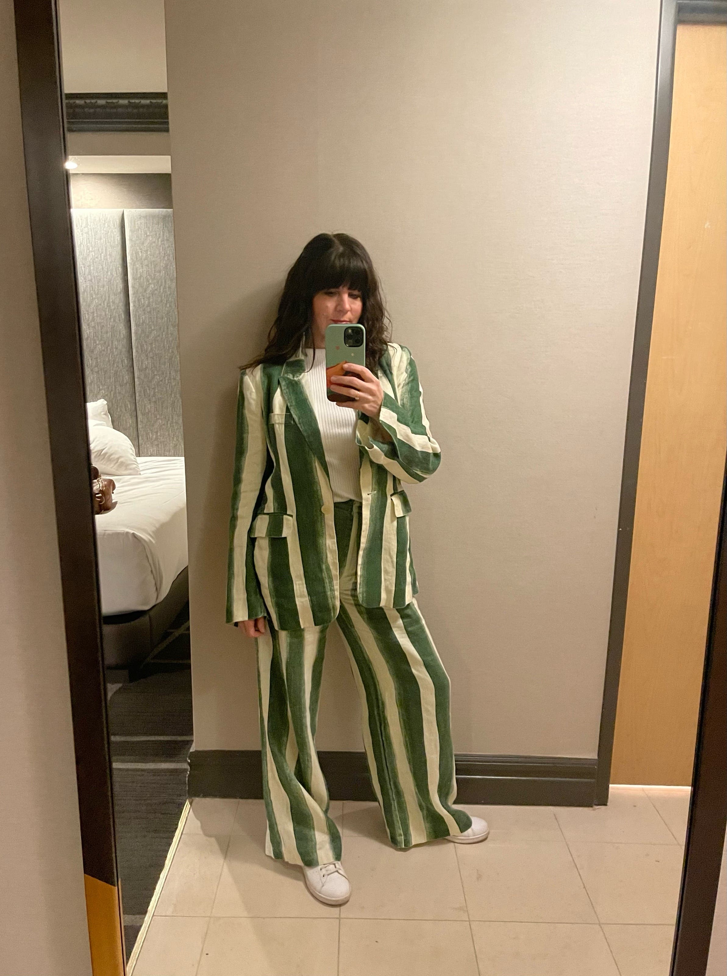 【関税込み】SIMONMILLER グリーン Galaxy ラウンジパンツ Green Galaxy Lounge Pants by SIMONMILLER on Sale
