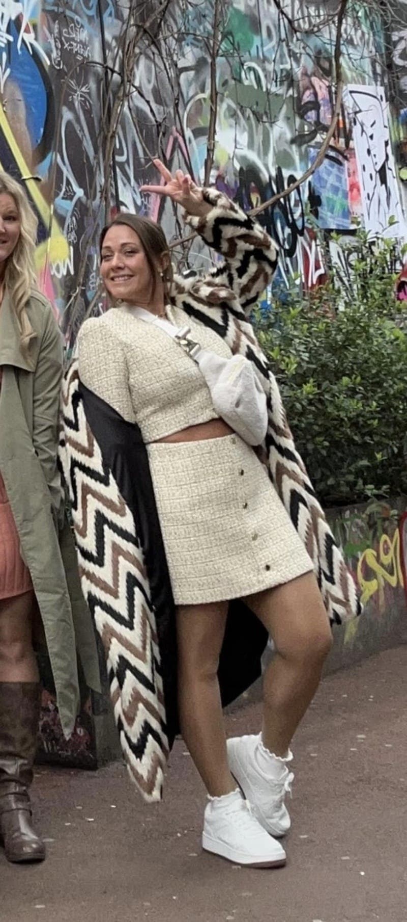 review thumbnail images 2