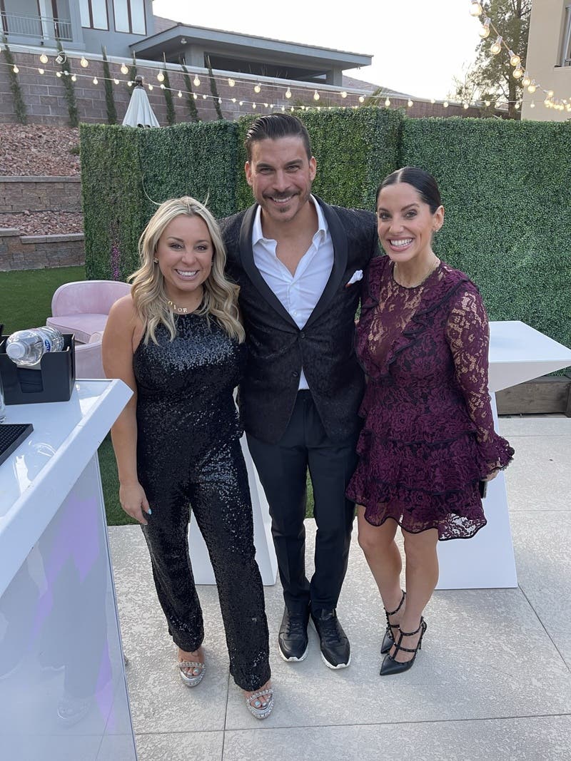 review thumbnail images 4