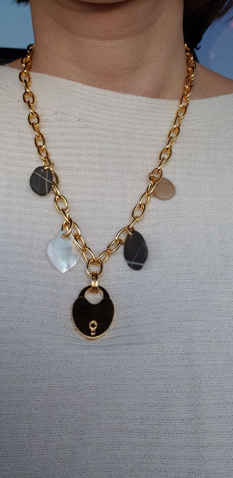 review thumbnail images 0