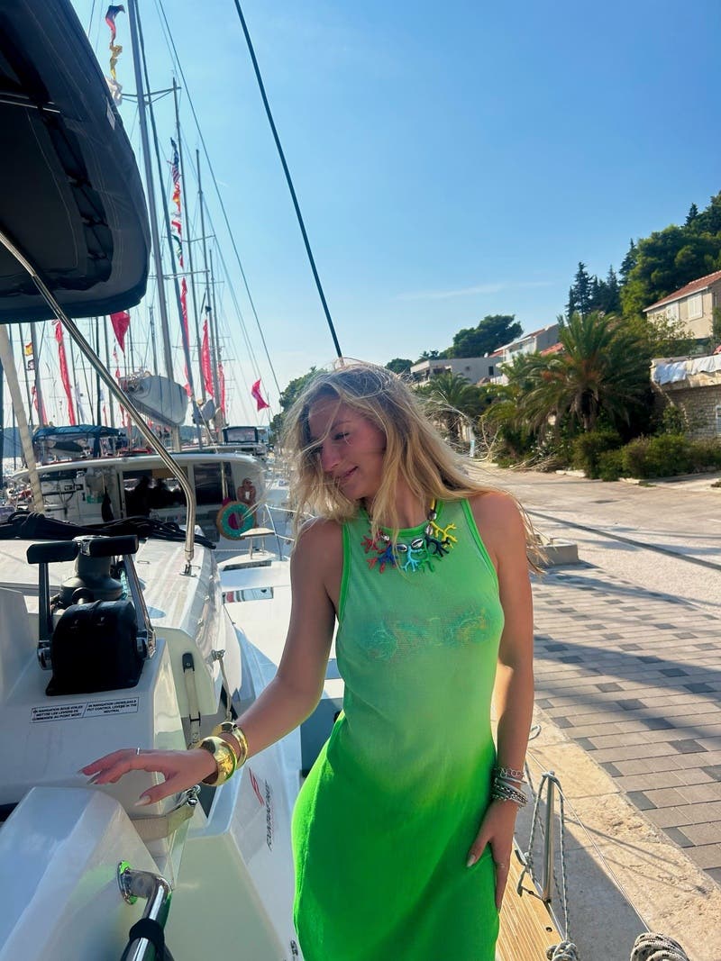 review thumbnail images 1