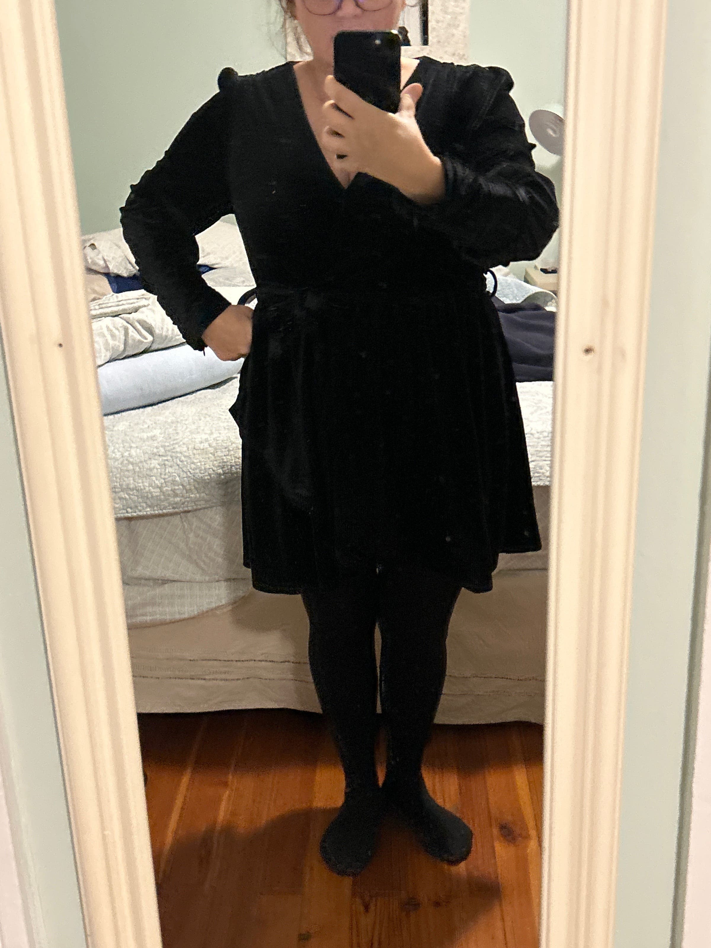 新品未使用ウノアVelour-Little black dressサイズM Short velvet dress Black / Gray For Women | Maje