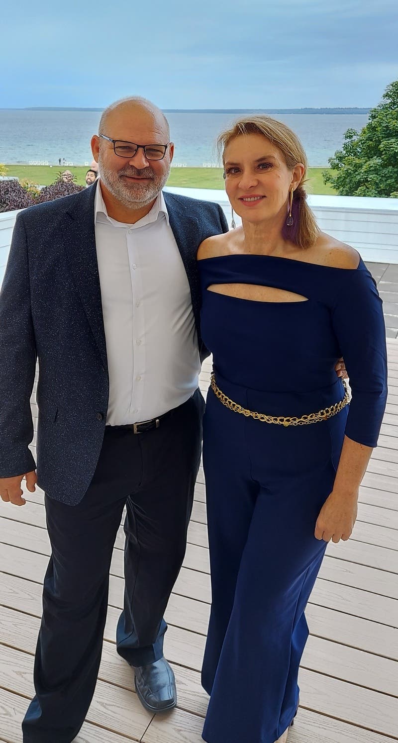 review thumbnail images 4