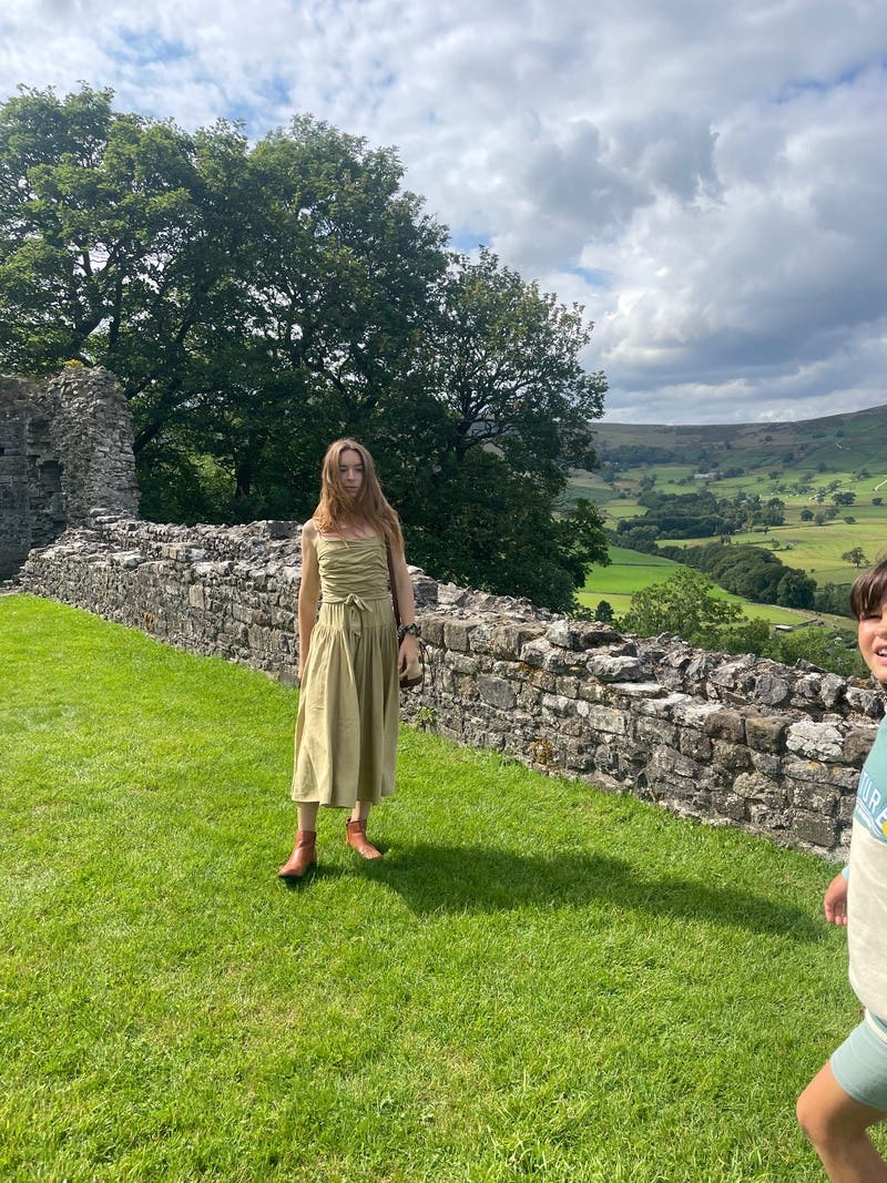 review thumbnail images 2