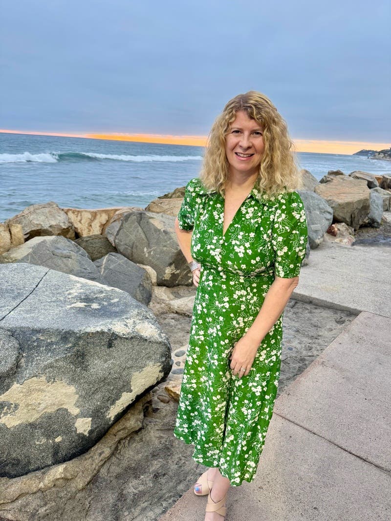 【LK BENNETT】ワイルドフラワープリントドレス Sophie Wildflower Dress by L.K. Bennett | Rent the Runway