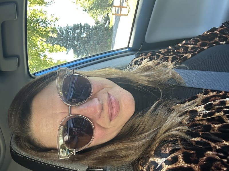 サングラス BOTTEGA VENETA SS22 CAT-EYE SUNGLASSES (691524_V23303342) Bottega Veneta® Women's Bombe Cat Eye Sunglasses in Black