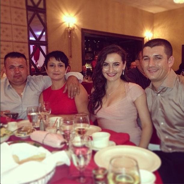 review thumbnail images 4