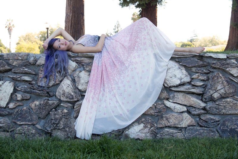 Badgley Mischka☆淡ブルーのプリーツラッフルロングドレス Twirling Butterfly Maxi by Badgley Mischka | Rent the Runway