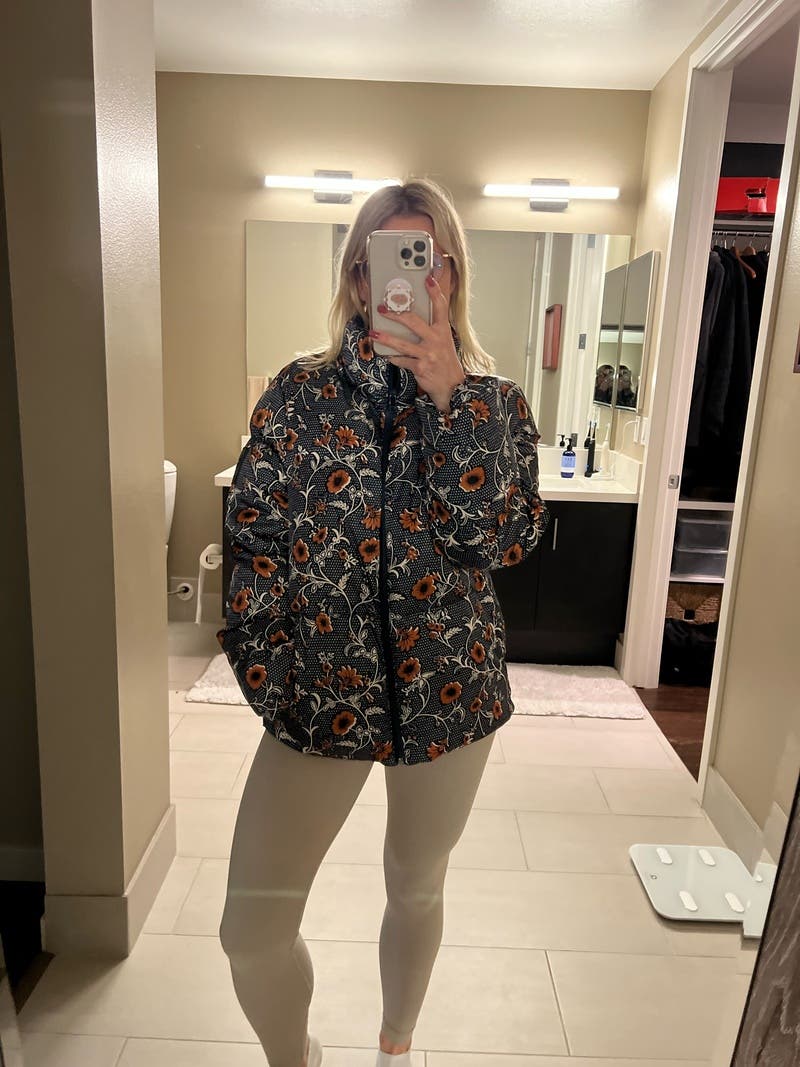 【ayumom】【Tory Burch】ダウンジャケット フローラル ayumom様専用】【Tory Burch】ダウンジャケット フローラル