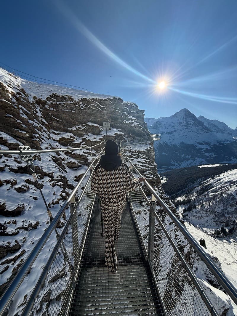 review thumbnail images 4