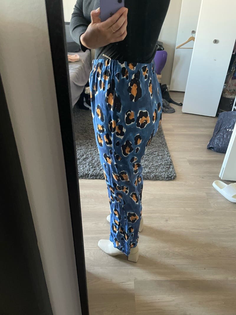 review thumbnail images 2