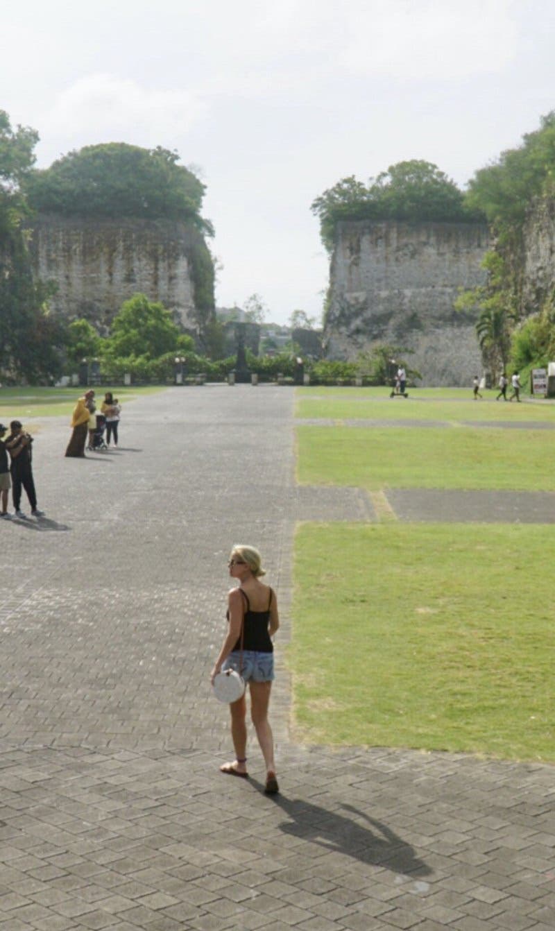 review thumbnail images 2