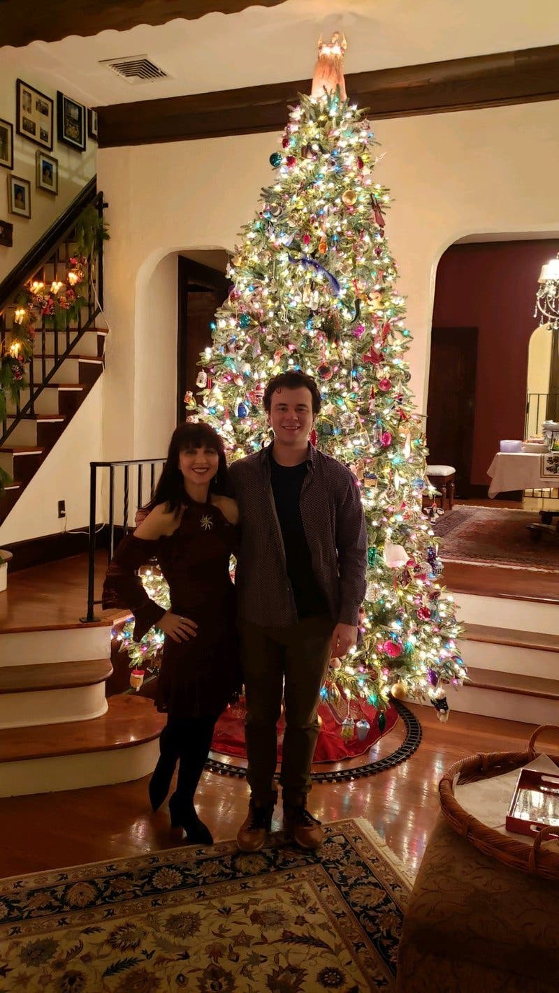 review thumbnail images 2