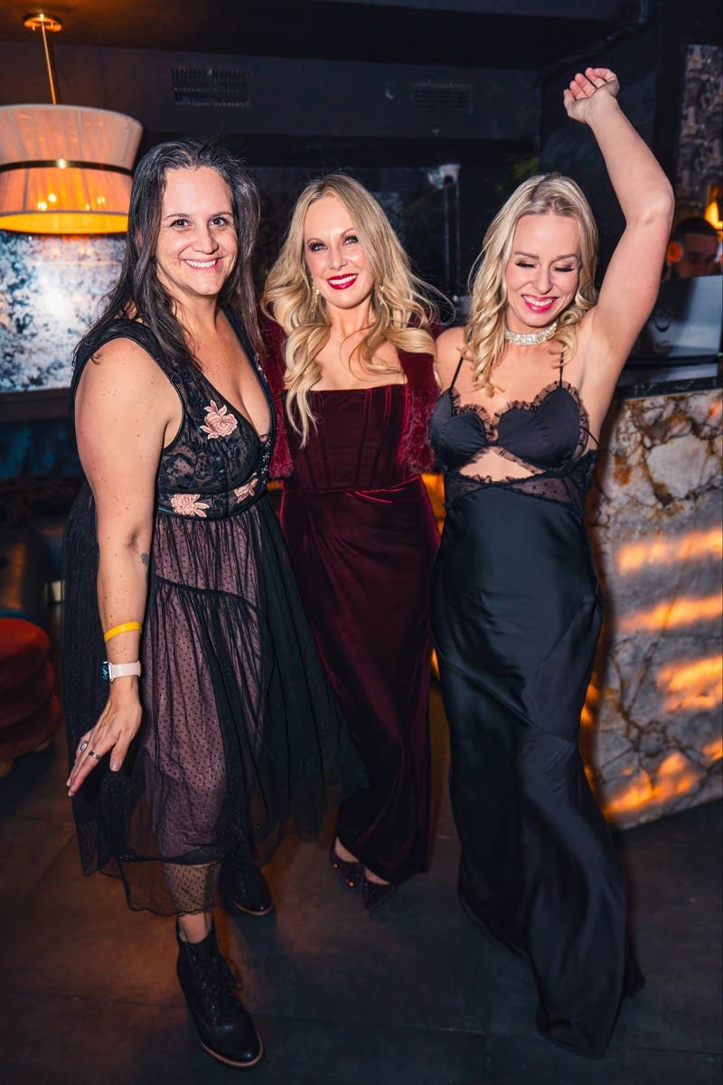 review thumbnail images 1