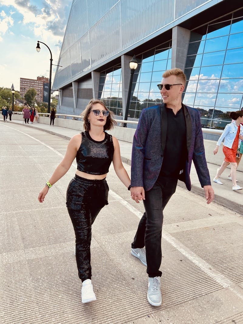 review thumbnail images 12