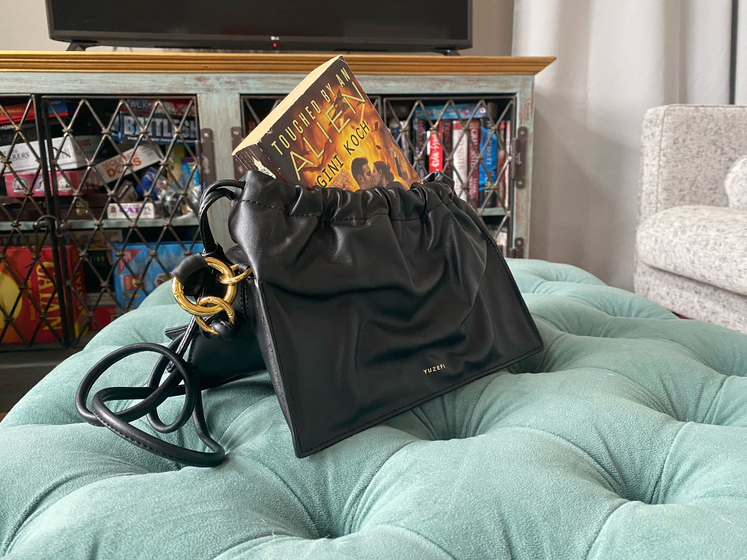 美品★Yuzefi ユゼフィ bom ボム ショルダーバッグ チェーン Black Bom Shoulder Bag by Yuzefi | Rent the Runway
