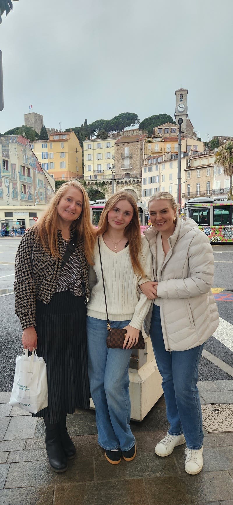 review thumbnail images 3