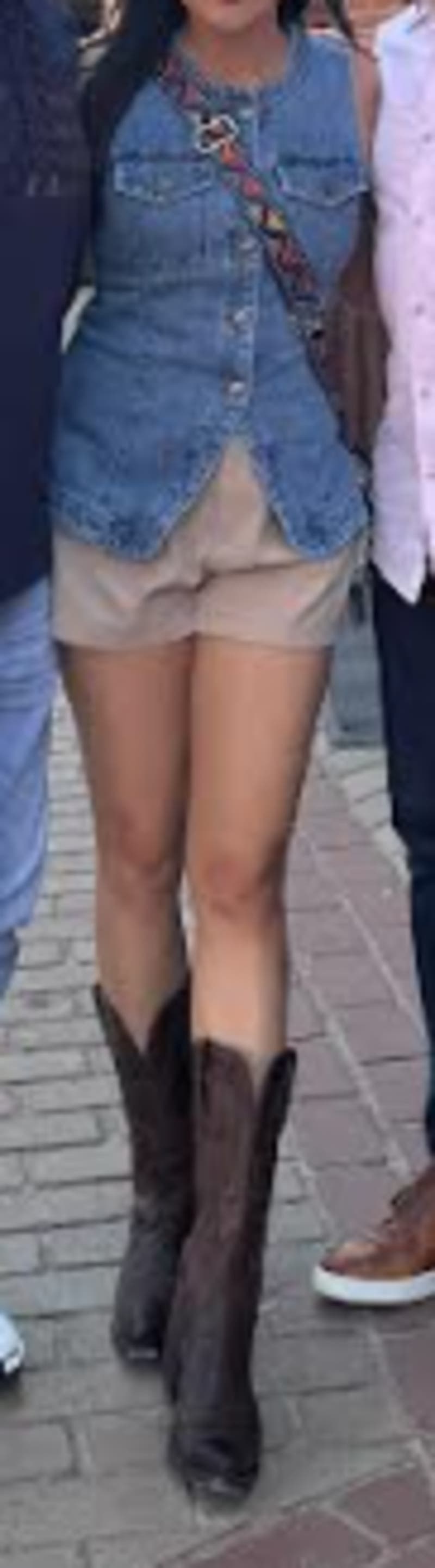 review thumbnail images 2