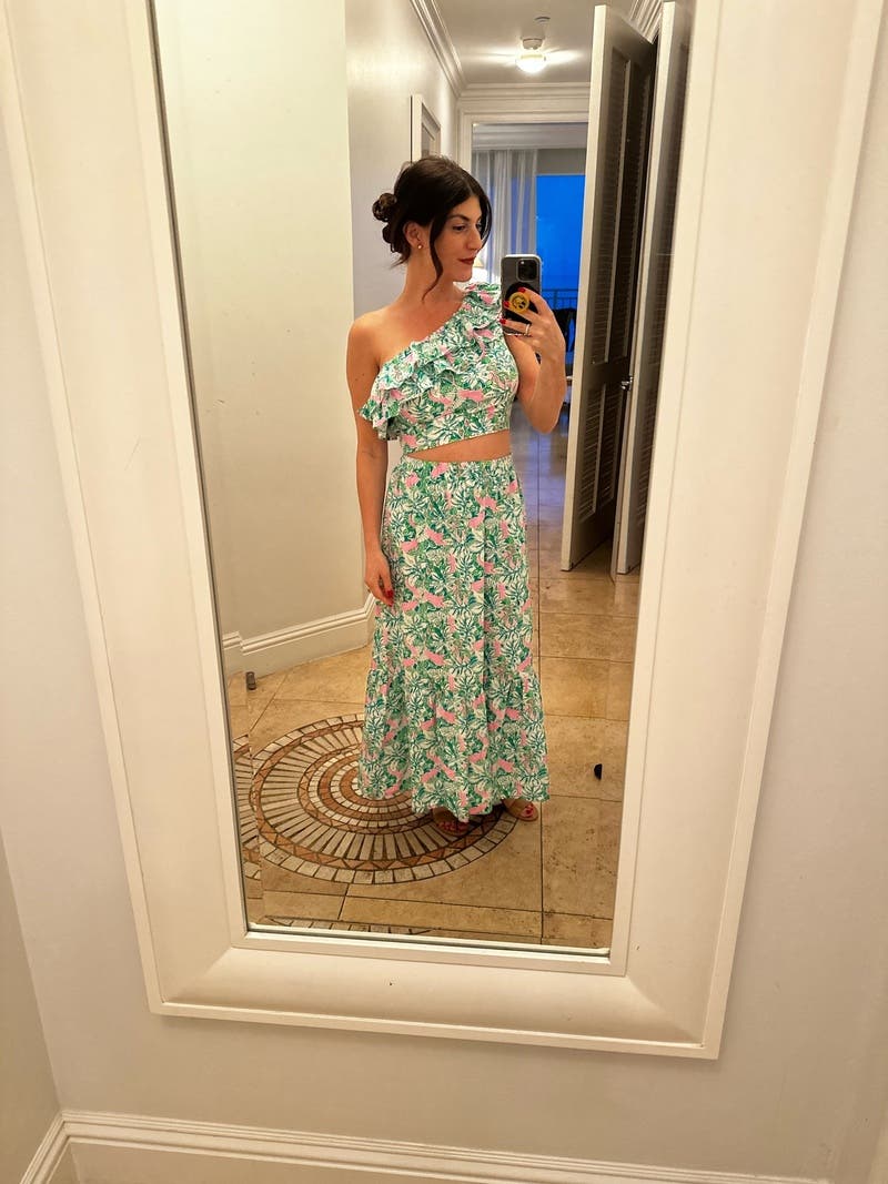 Nicole 
