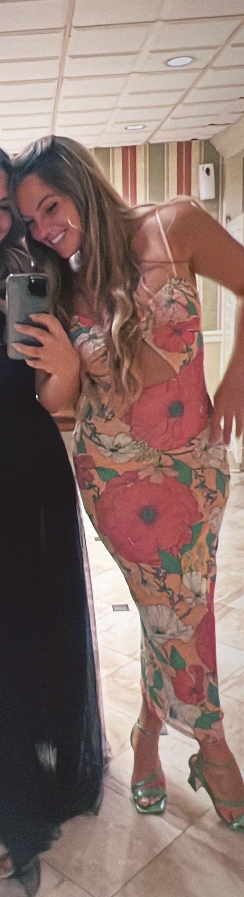 Nicole 