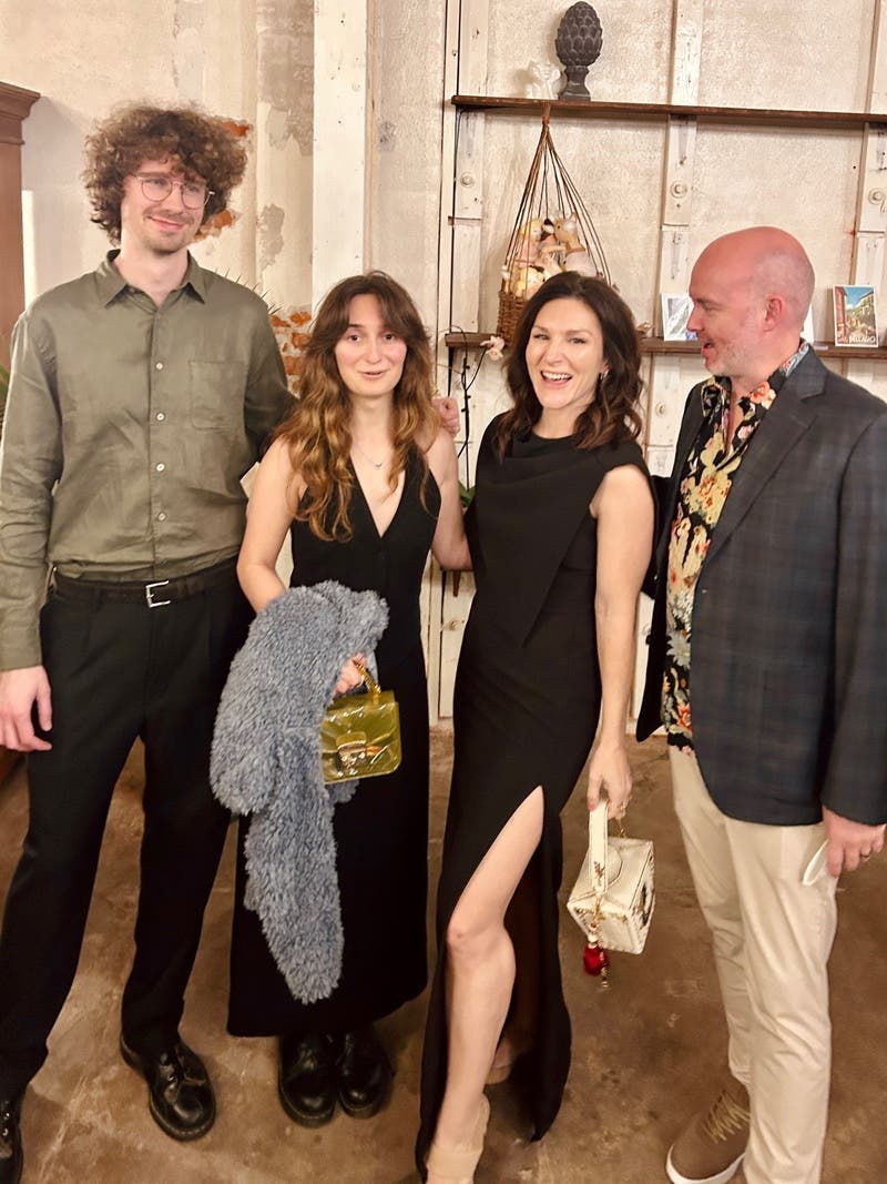 review thumbnail images 0