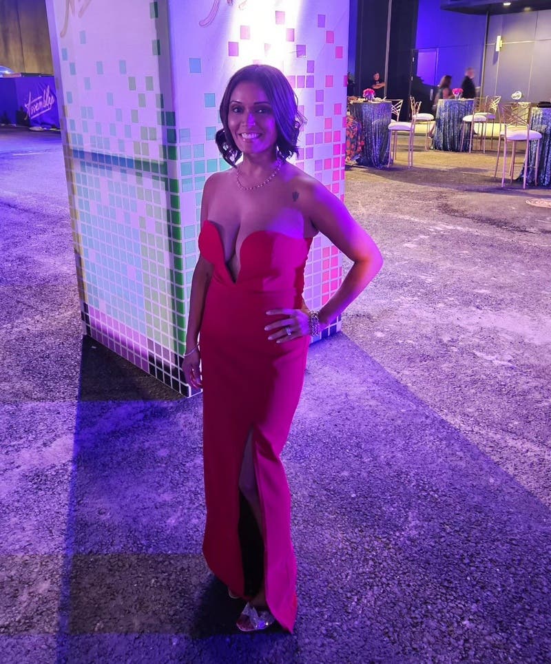 Aidan Mattox☆クリムゾンレッドレースシャツロングドレス Red Sweetheart Gown by Aidan AIDAN MATTOX | Rent the Runway