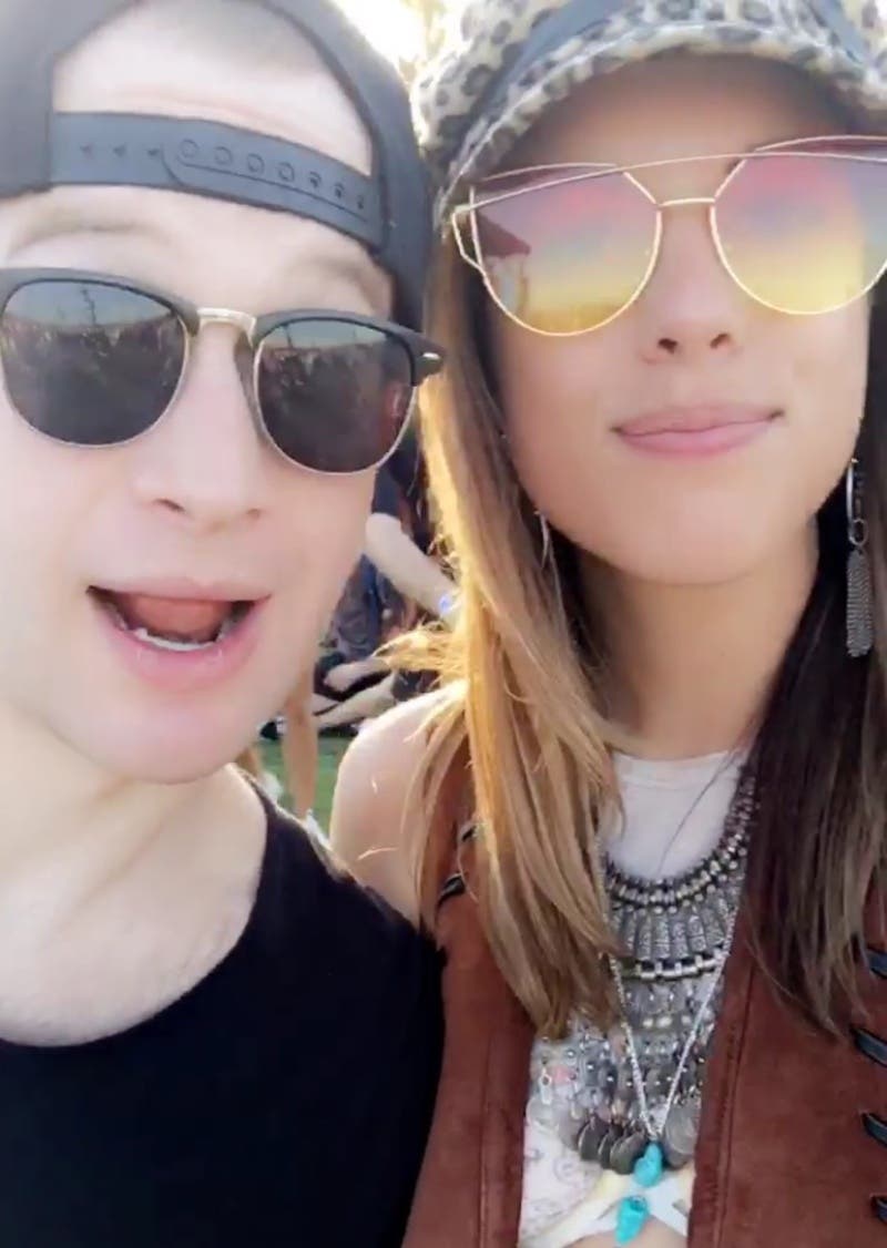 review thumbnail images 0