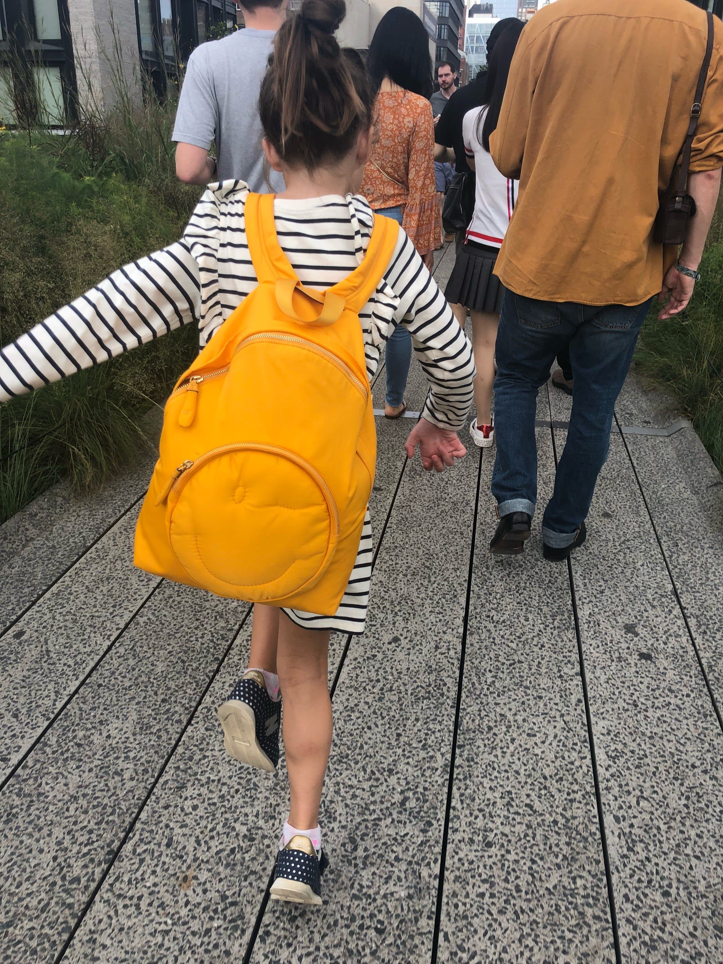 【美品】Anya Hindmarch Chubby Wink バックパック Yellow Chubby Wink Backpack by Anya Hindmarch | Rent the Runway