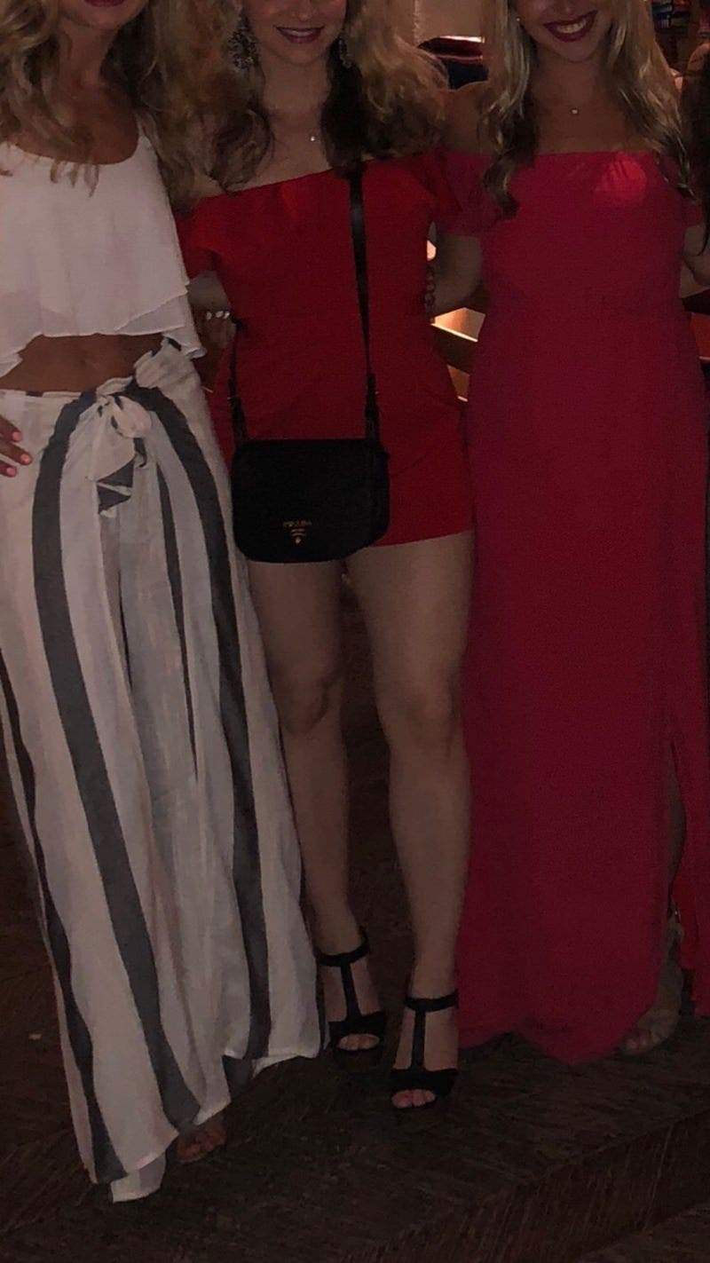 Nicole 