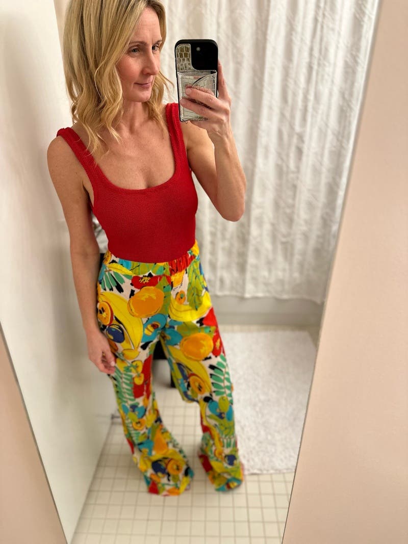 【関税込み】SIMONMILLER グリーン Veda ラウンジパンツ Veda Pant by SIMONMILLER | Rent the Runway