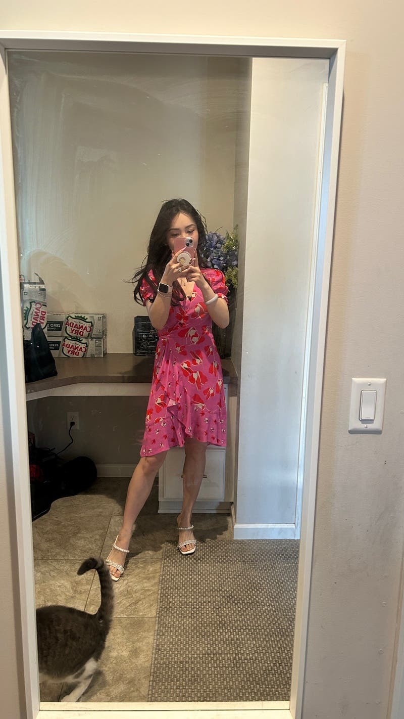 【完売必至】DIANE von FURSTENBERG Emiliaラップミニドレス DIANE VON FURSTENBERG Emilia floral-print crepe mini wrap