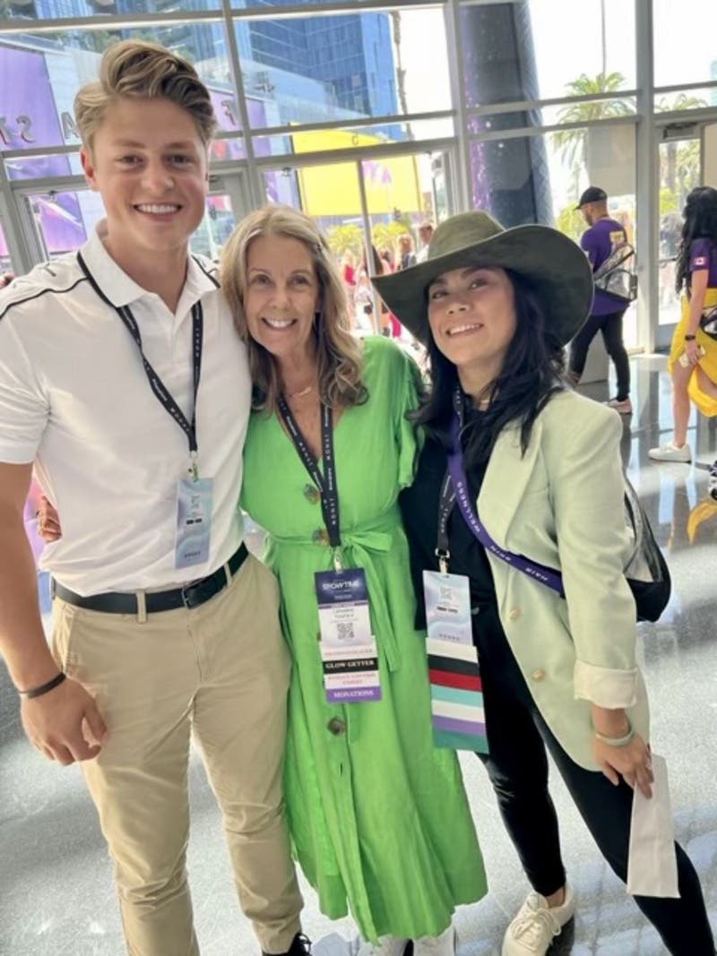 review thumbnail images 1