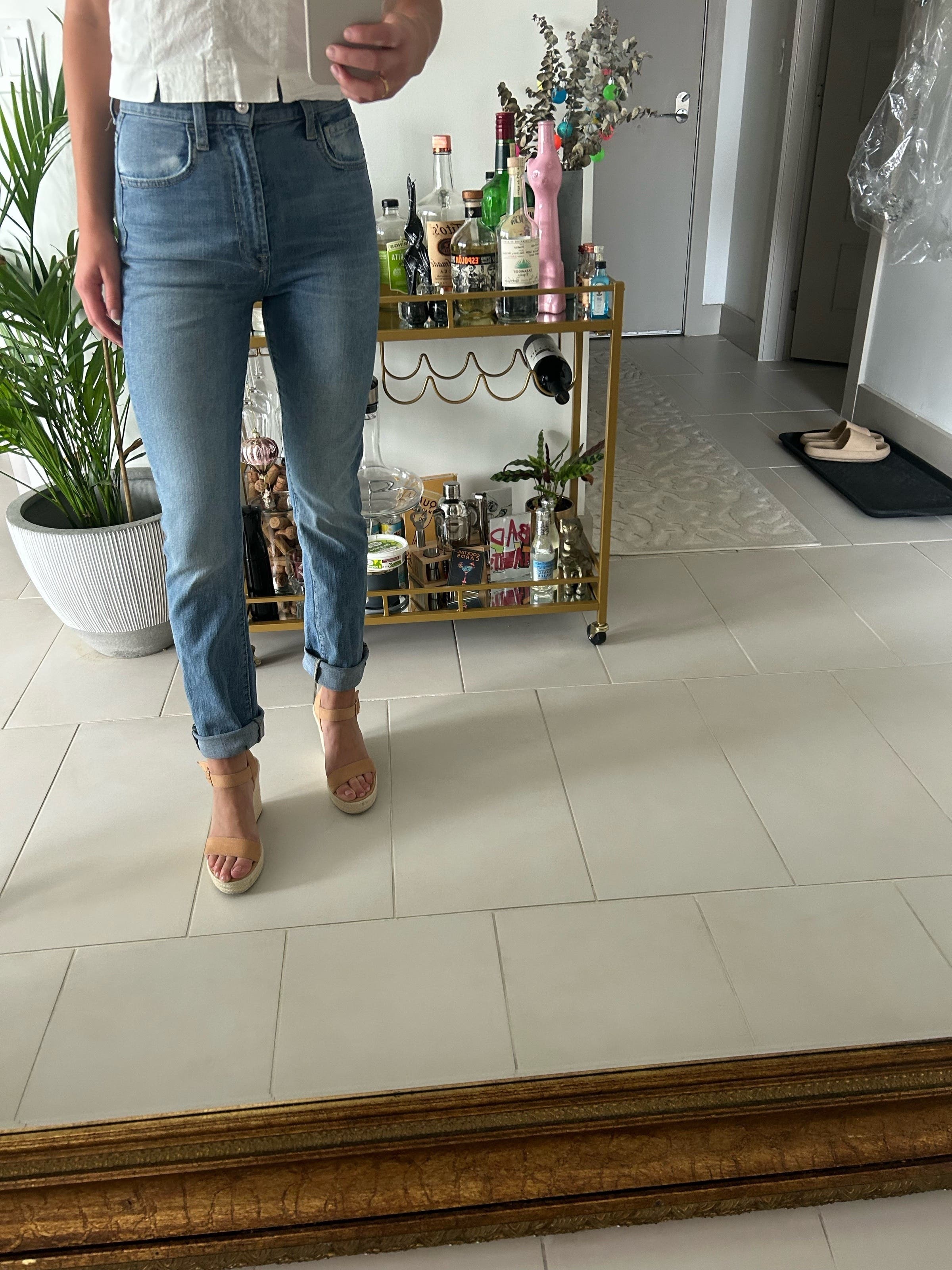 デニム・ジーパン 7 For All Mankind 'Easy Slim Ankle' jeans Easy Slim Jeans by 7 For All Mankind | Rent the Runway