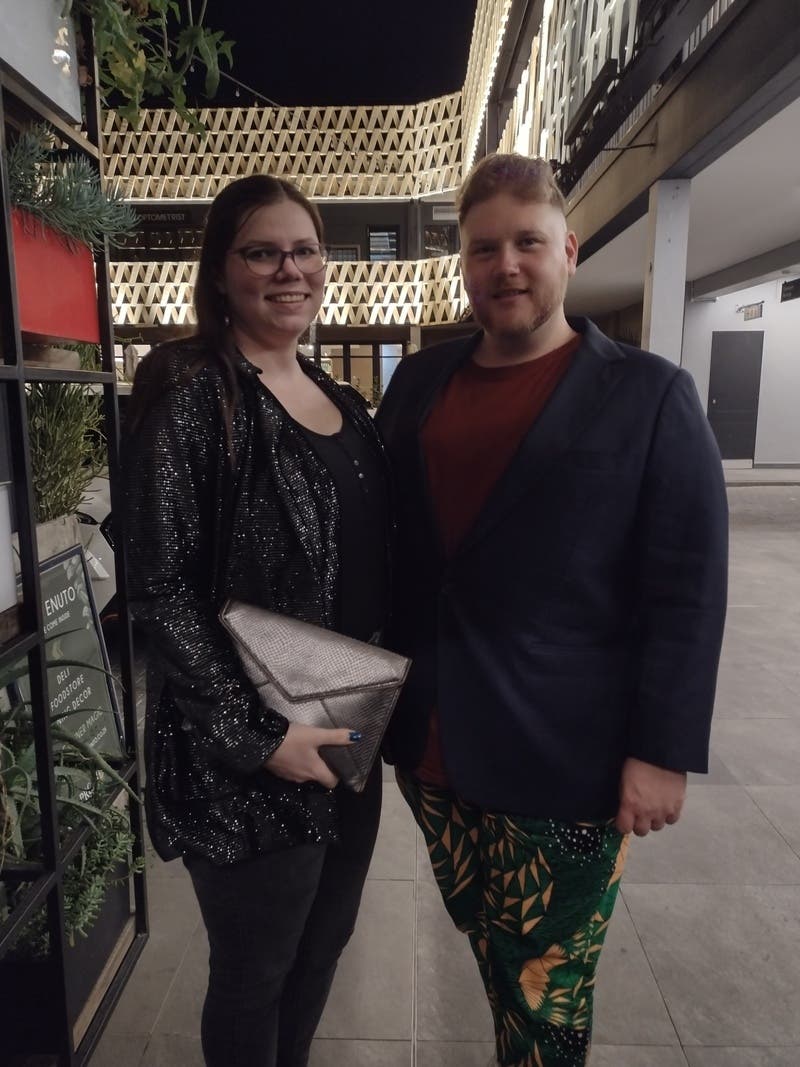 review thumbnail images 0